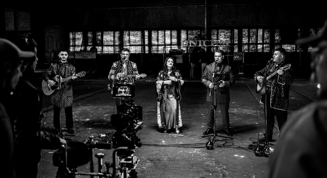 Parno Graszt az Unicum Live Session programjában. HOL Magazin 2025.