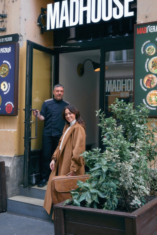 Piszkor Norbert cheffel. Céklaleves. Nagy Adri kecskeméti csárdahangulatú ételei a Madhouseban. HOL Magazin 2025.