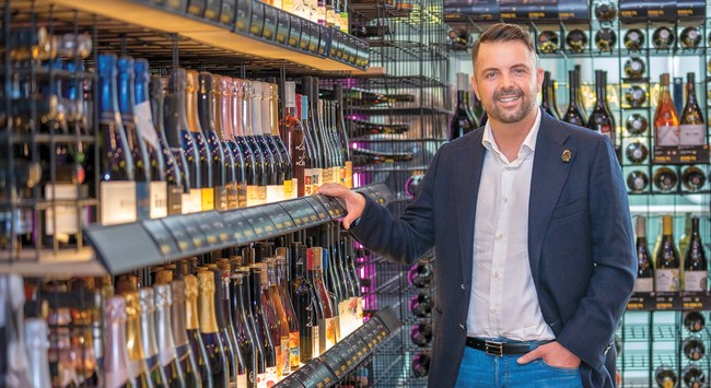 Dr. Andrejszki Richárd. HOL Magazin 2025.