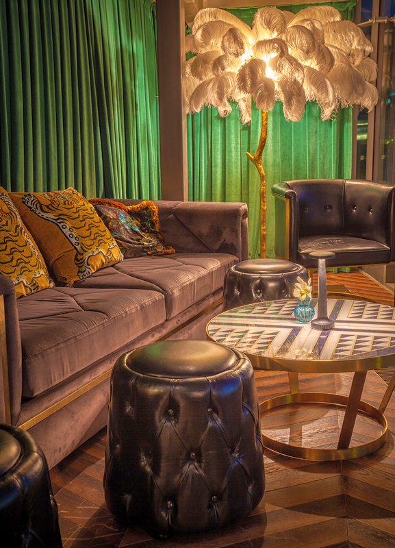 Golden Peacock cocktail. The Duchess Bar a Matild Palotában. HOL Magazin 2025.