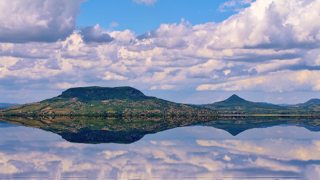 Balaton vagy Tisza-tó? HOL Magazin 2026.
