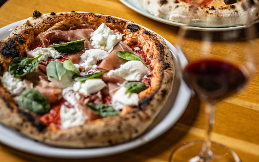 Magyarország legjobb pizzériái 2026. HOL Magazin 2026.
